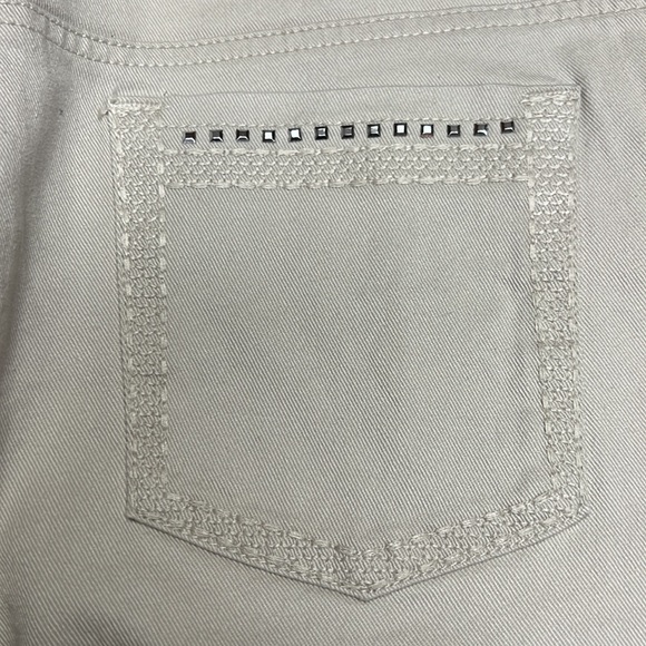 Gloria Vanderbilt Heritage Fit Bermuda Classic Rise - Picture 4 of 5